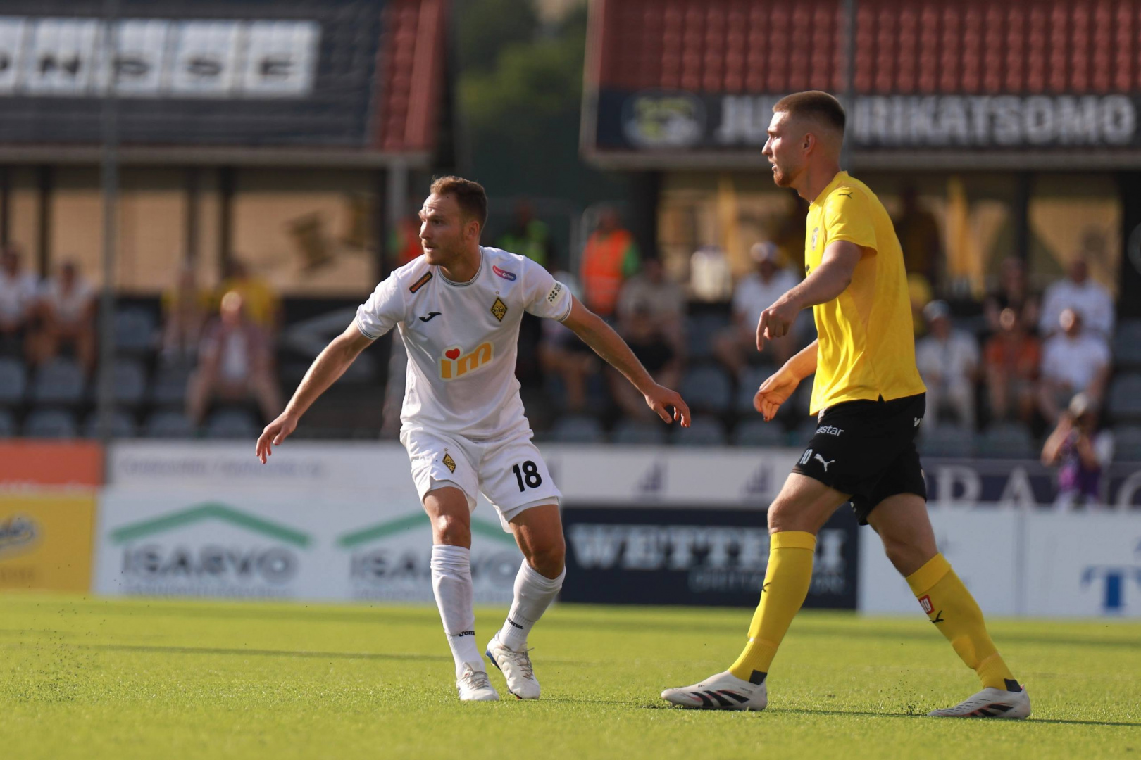 Ольга Сутулованың қатысуымен атақтылардың жалаңаш суреттері Жігіт қызға жалынып сұрайды